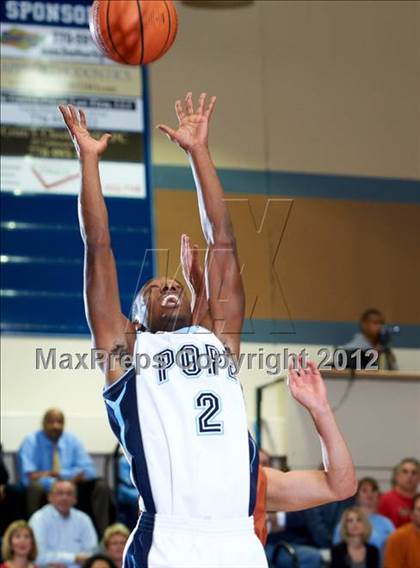 Thumbnail 3 in Kell @ Pope photogallery.