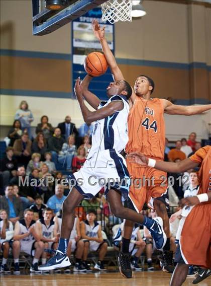 Thumbnail 3 in Kell @ Pope photogallery.