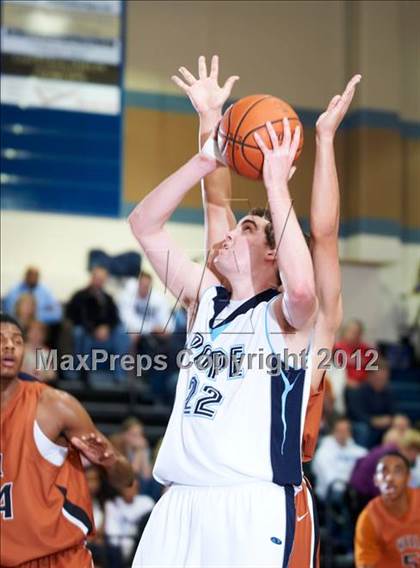 Thumbnail 2 in Kell @ Pope photogallery.