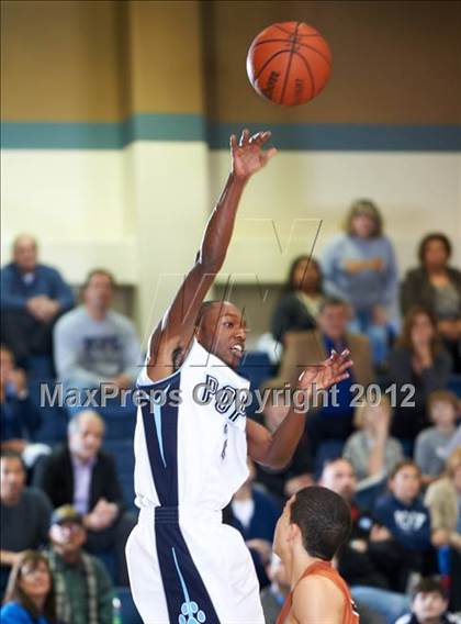 Thumbnail 3 in Kell @ Pope photogallery.