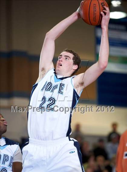 Thumbnail 3 in Kell @ Pope photogallery.
