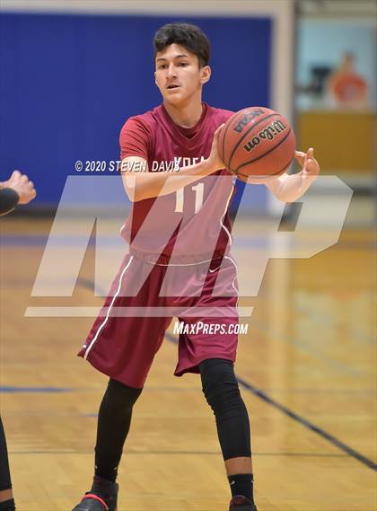 Thumbnail 2 in Kofa vs Westwood photogallery.