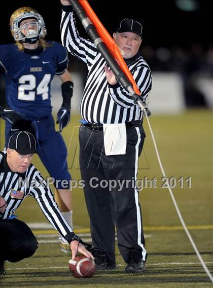 Thumbnail 3 in Centennial vs. Vista Murrieta (CIF SS Inland Division Final) photogallery.
