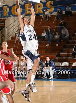 Thumbnail 1 in Northwood vs. Los Alamitos (OC North/South Challenge) photogallery.