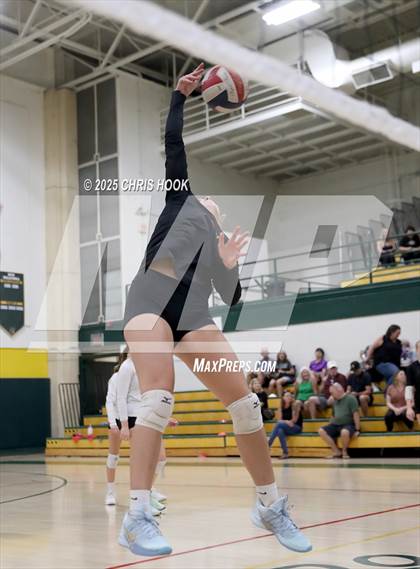 Thumbnail 1 in FR: Mica Mountain @ Canyon del Oro photogallery.