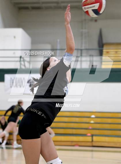 Thumbnail 3 in FR: Mica Mountain @ Canyon del Oro photogallery.