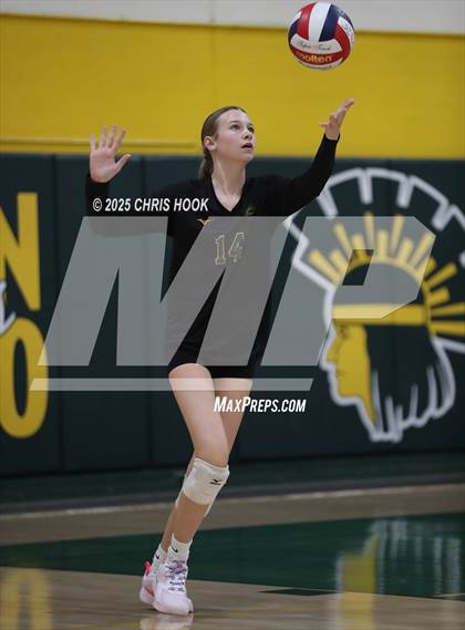 Thumbnail 3 in FR: Mica Mountain @ Canyon del Oro photogallery.