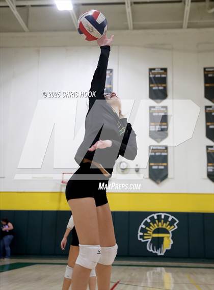 Thumbnail 3 in FR: Mica Mountain @ Canyon del Oro photogallery.