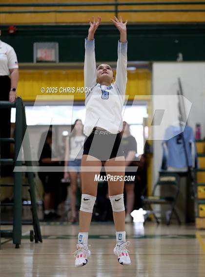 Thumbnail 3 in FR: Mica Mountain @ Canyon del Oro photogallery.