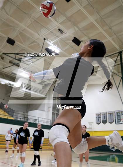 Thumbnail 1 in FR: Mica Mountain @ Canyon del Oro photogallery.