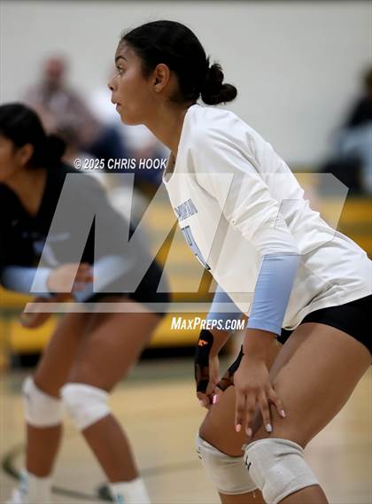 Thumbnail 1 in FR: Mica Mountain @ Canyon del Oro photogallery.