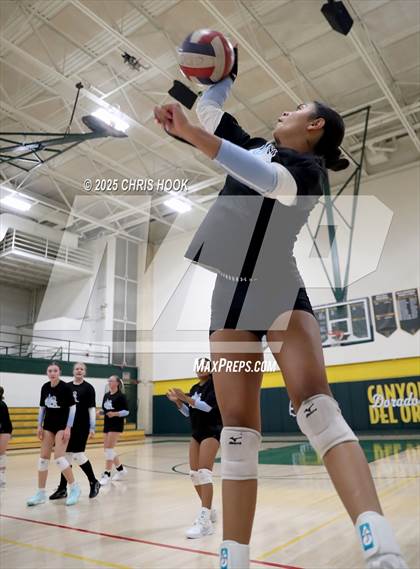 Thumbnail 3 in FR: Mica Mountain @ Canyon del Oro photogallery.