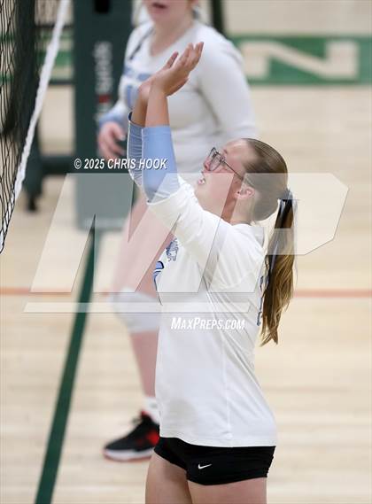 Thumbnail 3 in FR: Mica Mountain @ Canyon del Oro photogallery.