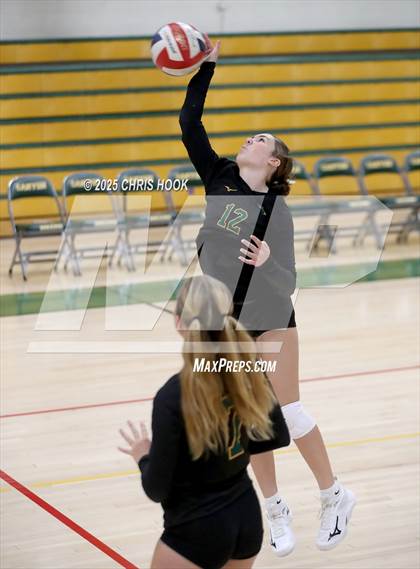 Thumbnail 2 in FR: Mica Mountain @ Canyon del Oro photogallery.