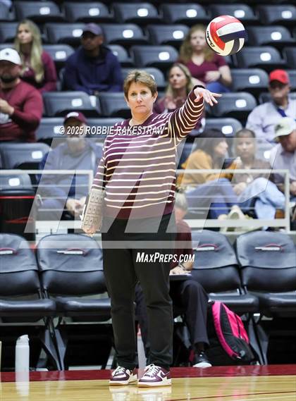 Thumbnail 2 in Iola vs. Crawford (UIL 2A D2 Volleyball Final) photogallery.