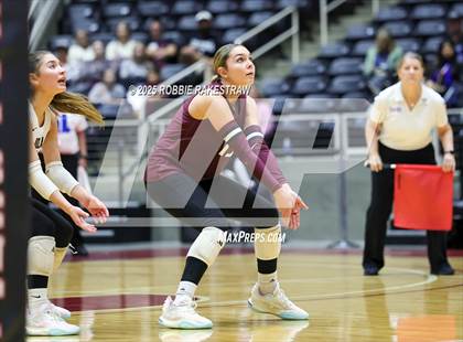 Thumbnail 3 in Iola vs. Crawford (UIL 2A D2 Volleyball Final) photogallery.
