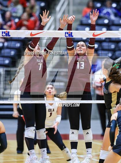 Thumbnail 3 in Iola vs. Crawford (UIL 2A D2 Volleyball Final) photogallery.