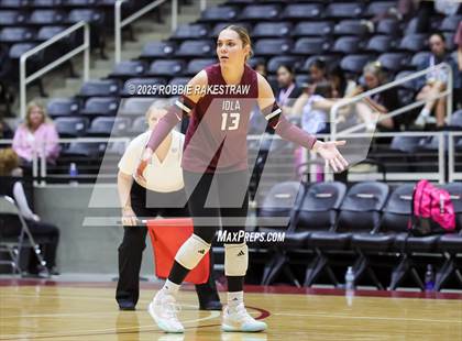 Thumbnail 3 in Iola vs. Crawford (UIL 2A D2 Volleyball Final) photogallery.