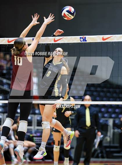 Thumbnail 2 in Iola vs. Crawford (UIL 2A D2 Volleyball Final) photogallery.