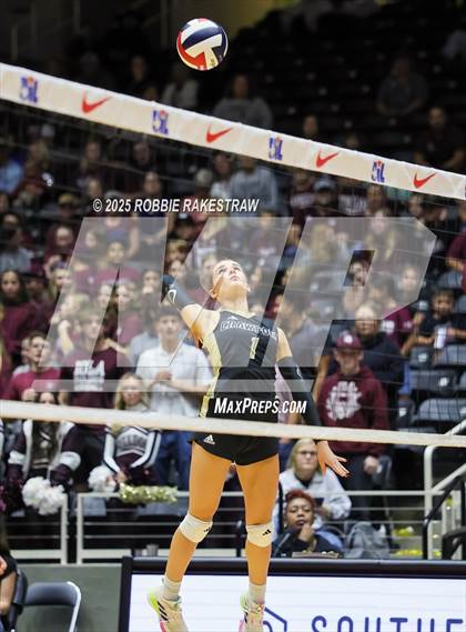 Thumbnail 2 in Iola vs. Crawford (UIL 2A D2 Volleyball Final) photogallery.