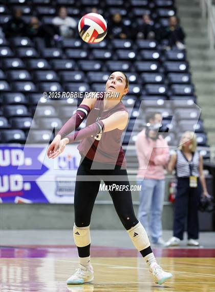 Thumbnail 2 in Iola vs. Crawford (UIL 2A D2 Volleyball Final) photogallery.