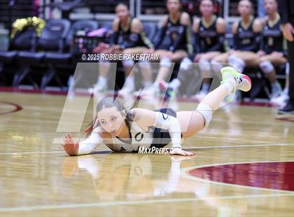 Thumbnail 1 in Iola vs. Crawford (UIL 2A D2 Volleyball Final) photogallery.