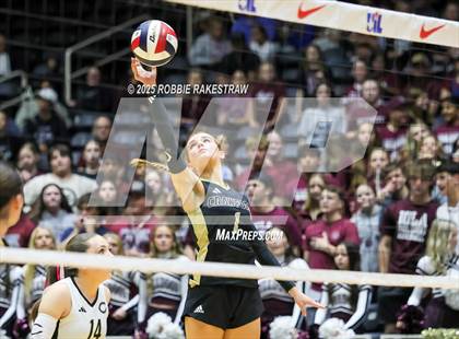 Thumbnail 2 in Iola vs. Crawford (UIL 2A D2 Volleyball Final) photogallery.