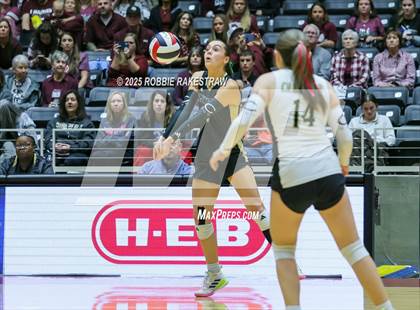 Thumbnail 2 in Iola vs. Crawford (UIL 2A D2 Volleyball Final) photogallery.