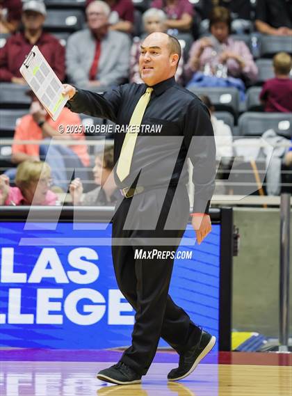 Thumbnail 2 in Iola vs. Crawford (UIL 2A D2 Volleyball Final) photogallery.