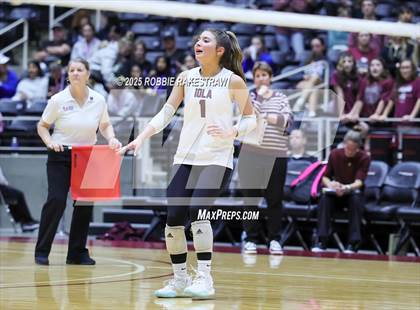 Thumbnail 2 in Iola vs. Crawford (UIL 2A D2 Volleyball Final) photogallery.