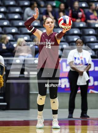 Iola vs. Crawford (UIL 2A D2 Volleyball Final)