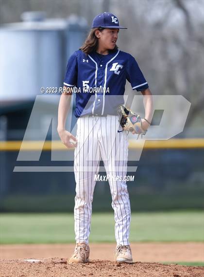 Thumbnail 3 in Lamar Consolidated @ Boling photogallery.