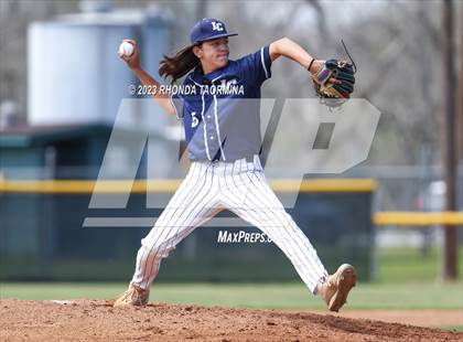 Thumbnail 2 in Lamar Consolidated @ Boling photogallery.