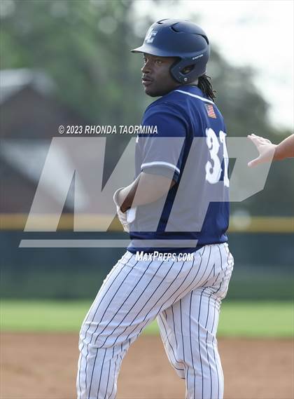 Thumbnail 3 in Lamar Consolidated @ Boling photogallery.