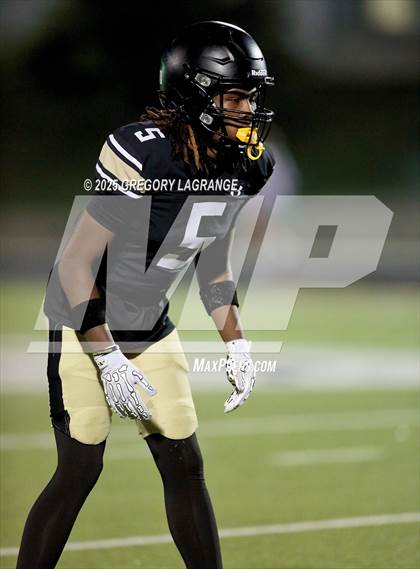 Thumbnail 3 in Granbury vs Fossil Ridge photogallery.