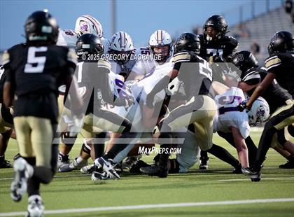Thumbnail 2 in Granbury vs Fossil Ridge photogallery.
