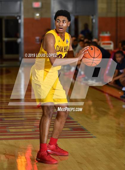 Thumbnail 1 in Modesto Christian vs. Oak Hill Academy (Nike Extravaganza) photogallery.