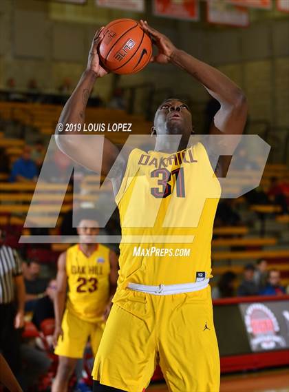 Thumbnail 1 in Modesto Christian vs. Oak Hill Academy (Nike Extravaganza) photogallery.