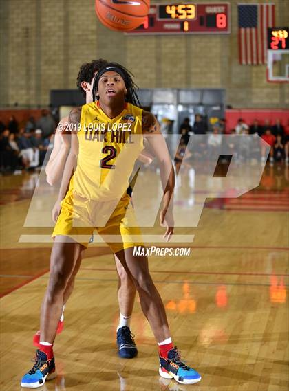 Thumbnail 1 in Modesto Christian vs. Oak Hill Academy (Nike Extravaganza) photogallery.