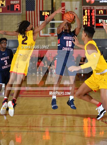 Thumbnail 3 in Modesto Christian vs. Oak Hill Academy (Nike Extravaganza) photogallery.
