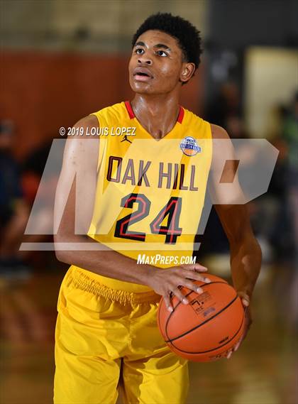 Thumbnail 3 in Modesto Christian vs. Oak Hill Academy (Nike Extravaganza) photogallery.