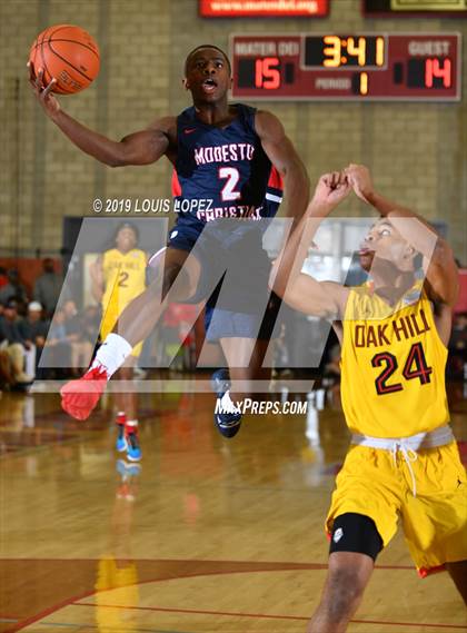 Thumbnail 2 in Modesto Christian vs. Oak Hill Academy (Nike Extravaganza) photogallery.