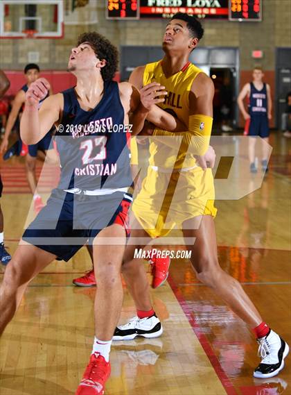 Thumbnail 2 in Modesto Christian vs. Oak Hill Academy (Nike Extravaganza) photogallery.