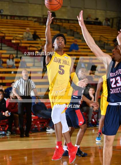 Thumbnail 2 in Modesto Christian vs. Oak Hill Academy (Nike Extravaganza) photogallery.
