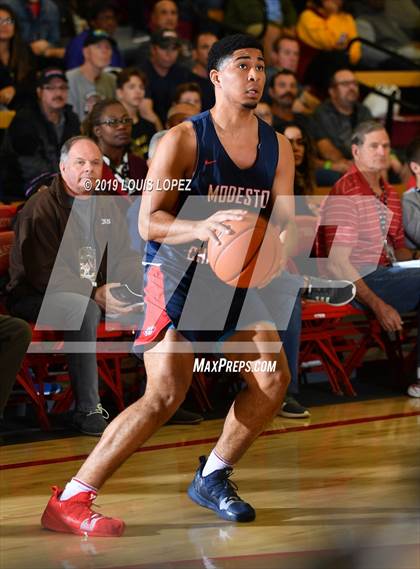 Thumbnail 3 in Modesto Christian vs. Oak Hill Academy (Nike Extravaganza) photogallery.