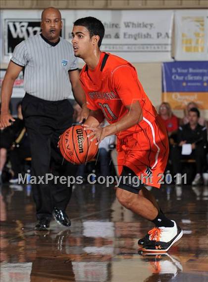 Thumbnail 1 in Dwyer vs. Winter Park (City of Palms Classic) photogallery.