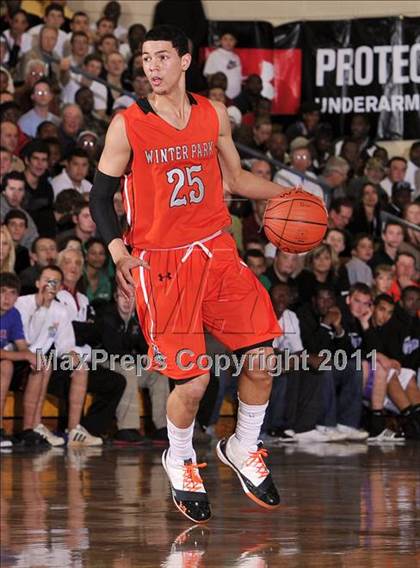 Thumbnail 3 in Dwyer vs. Winter Park (City of Palms Classic) photogallery.