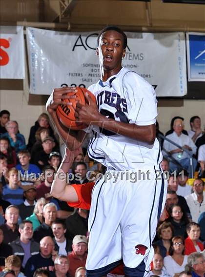 Thumbnail 1 in Dwyer vs. Winter Park (City of Palms Classic) photogallery.