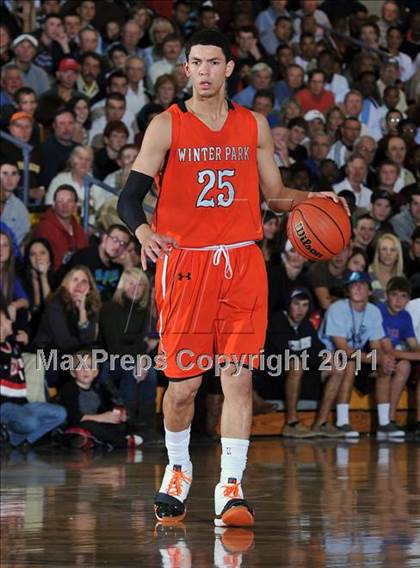Thumbnail 1 in Dwyer vs. Winter Park (City of Palms Classic) photogallery.