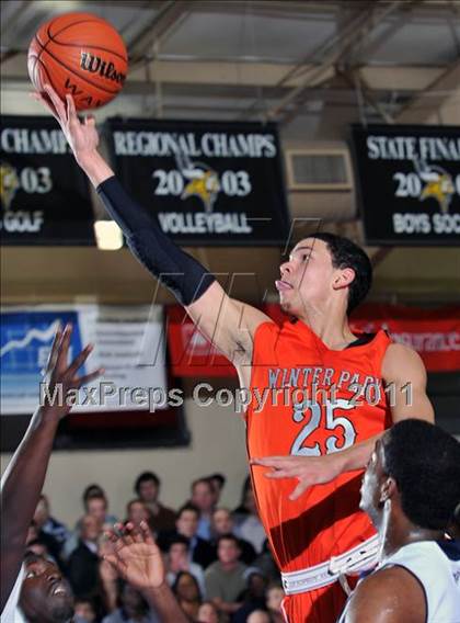 Thumbnail 1 in Dwyer vs. Winter Park (City of Palms Classic) photogallery.